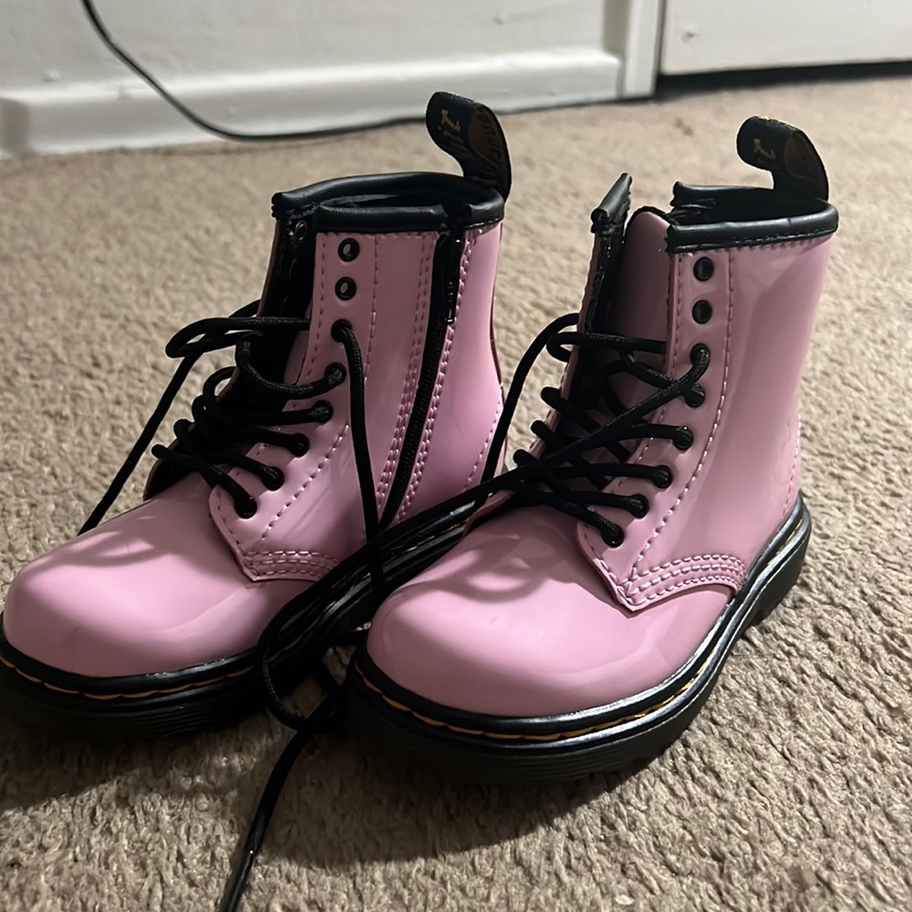 NEW! Toddler Pink Dr. Martens! Size 8